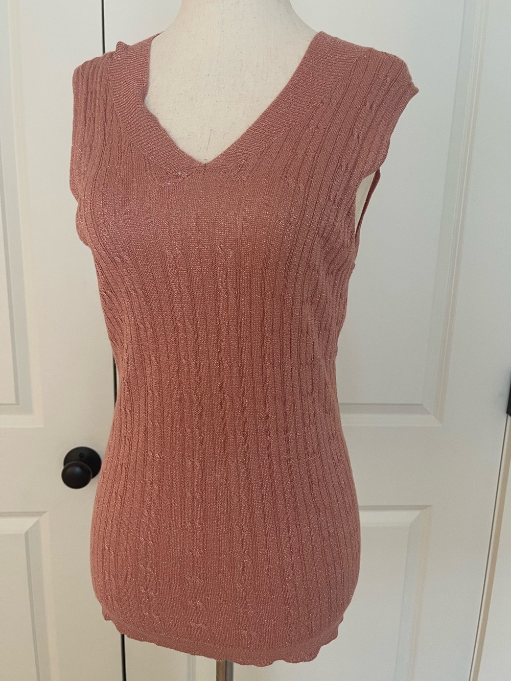 Chico's Rose-Tone Ribbed V-Neck Sleeveless Knit Tank